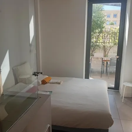 Avec Beaucoup De Cachet Et Calme Apartment Montpellier