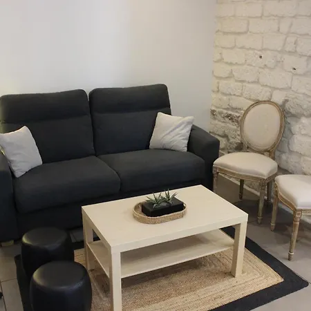 Avec Beaucoup De Cachet Et Calme Apartman *